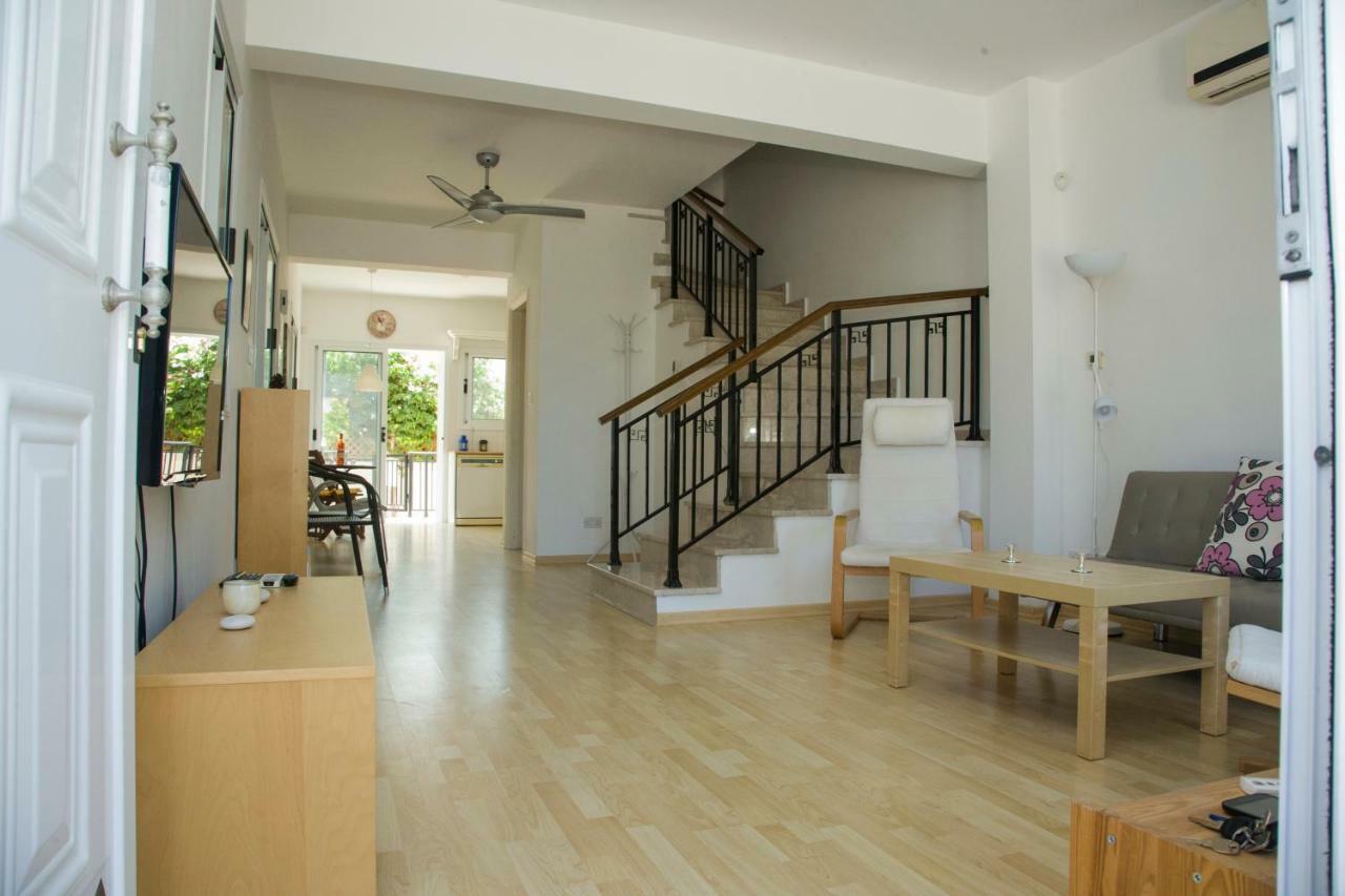 The Paradise Townhouses By Taimoura Pafos Exterior foto