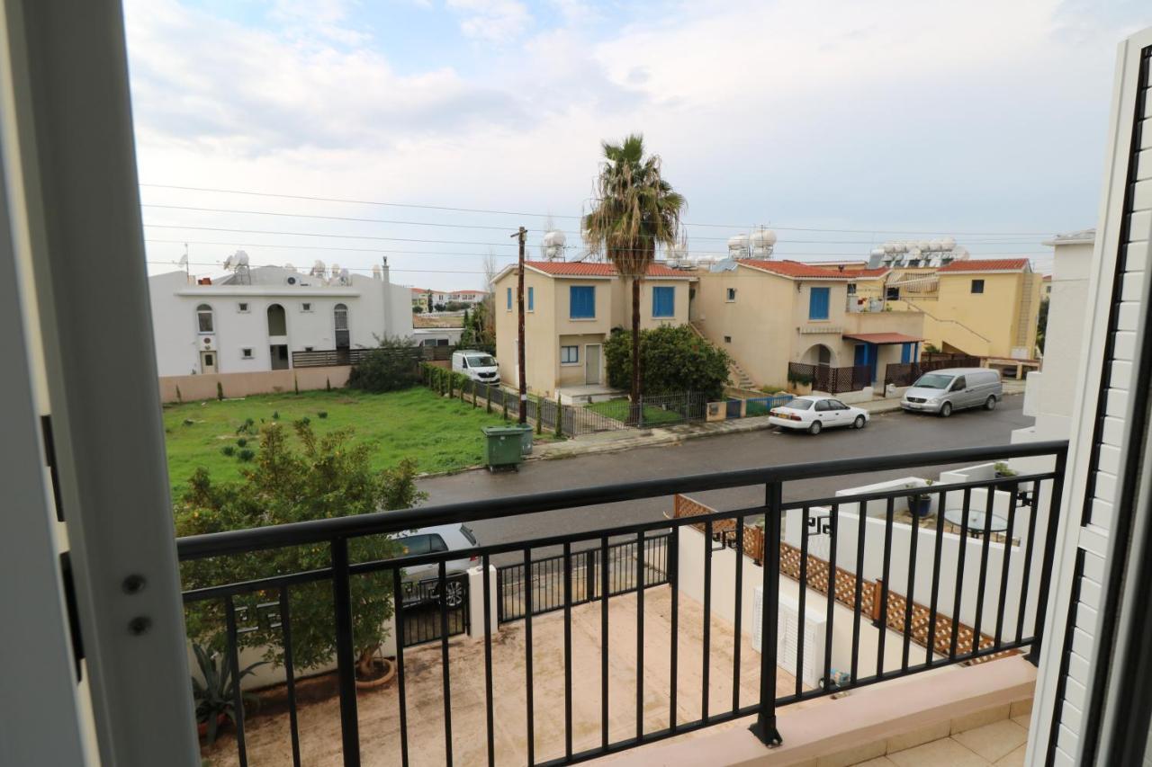The Paradise Townhouses By Taimoura Pafos Exterior foto