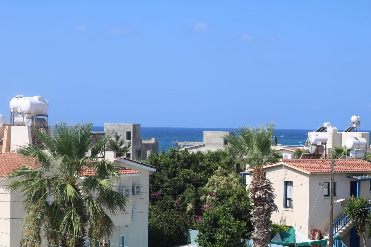 The Paradise Townhouses By Taimoura Pafos Exterior foto