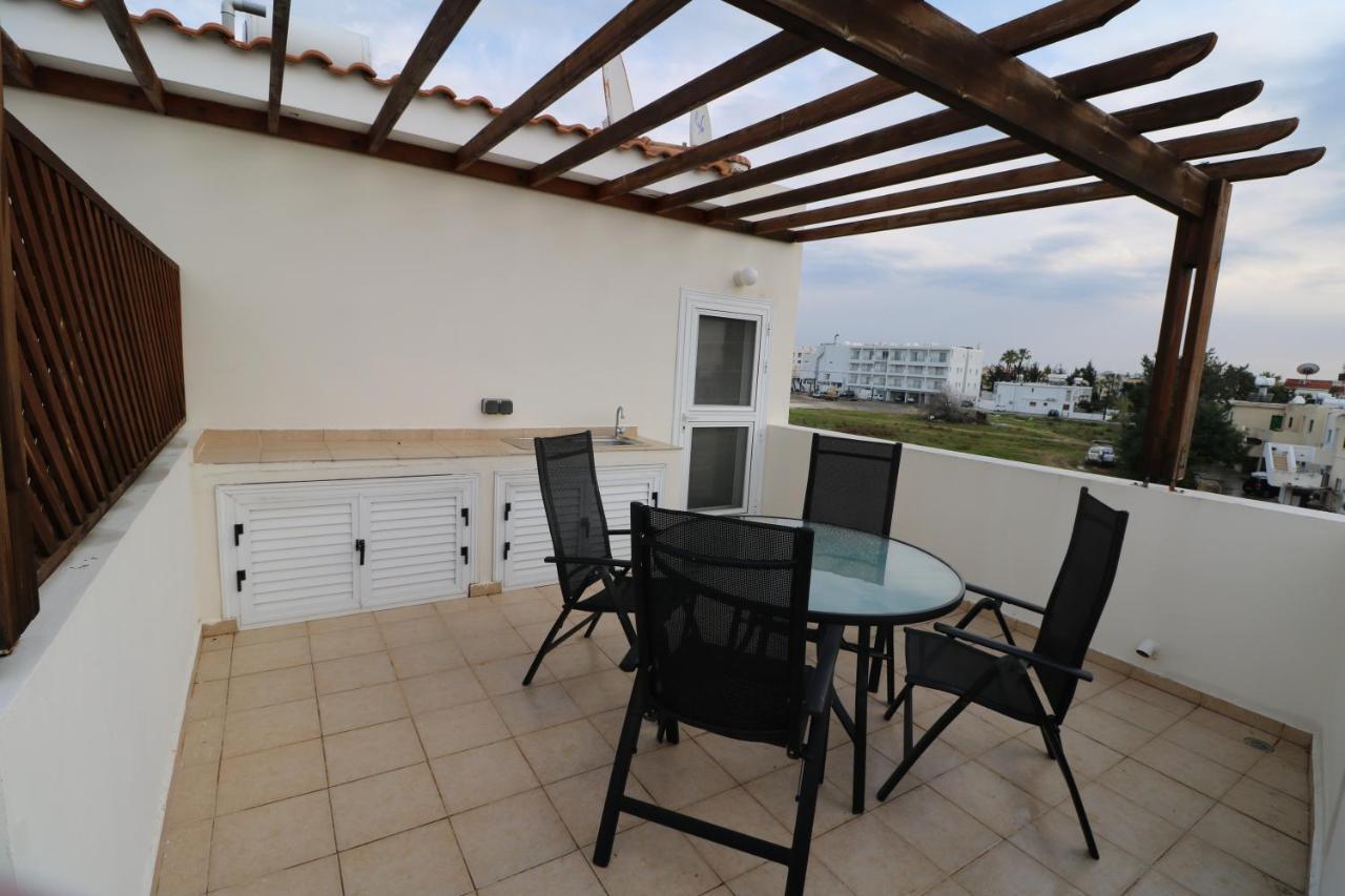 The Paradise Townhouses By Taimoura Pafos Exterior foto